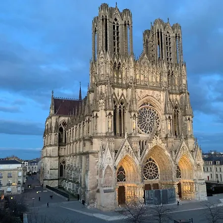 Lundy - Center - Cathedral شقة رانس